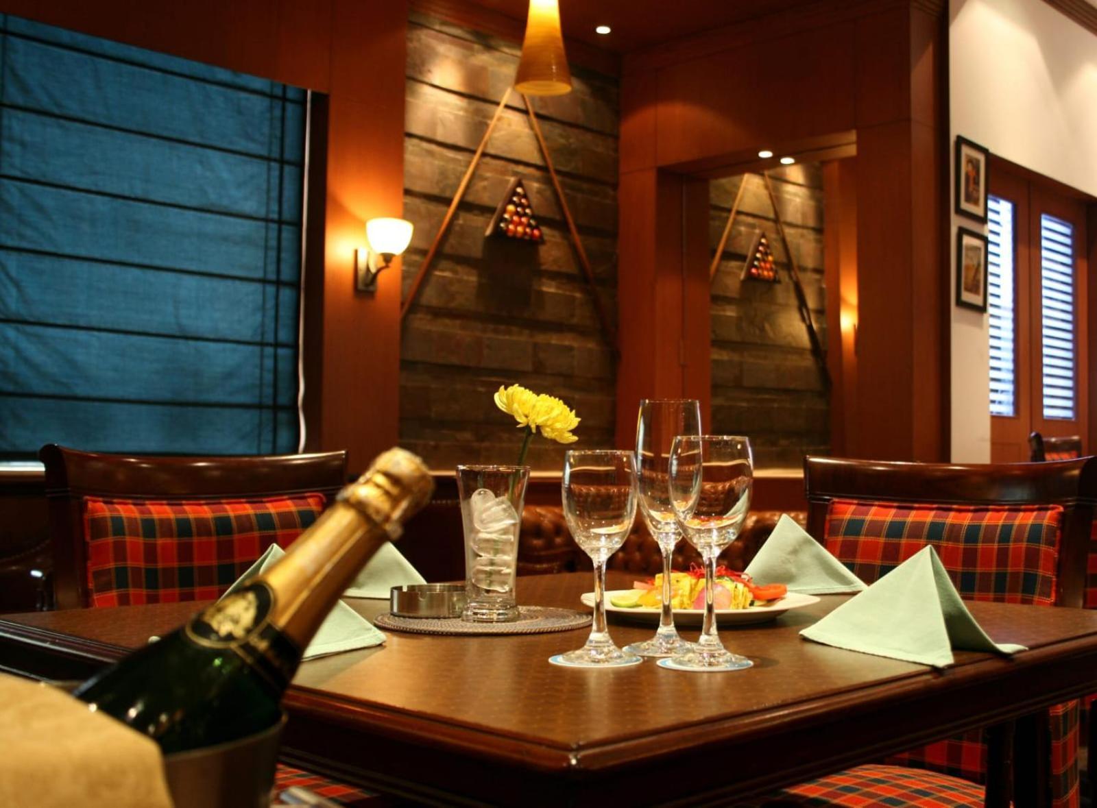 Hotel The Prithvi Near Delhi Airport New Delhi Ngoại thất bức ảnh